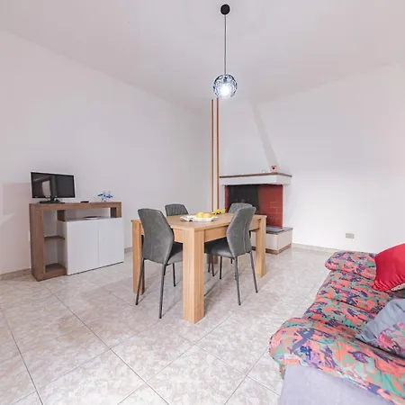 Lucy's Flat - Apartment Melendugno