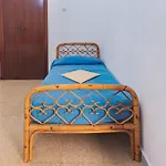 Lucy's Flat - * מלנדוניו