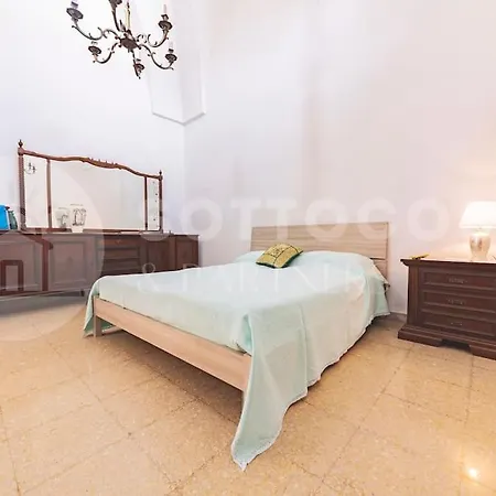 Lucy's Flat - Melendugno