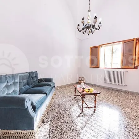 Lucy's Flat - Melendugno